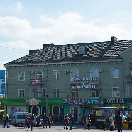 Rivne Hostel Eksteriør billede