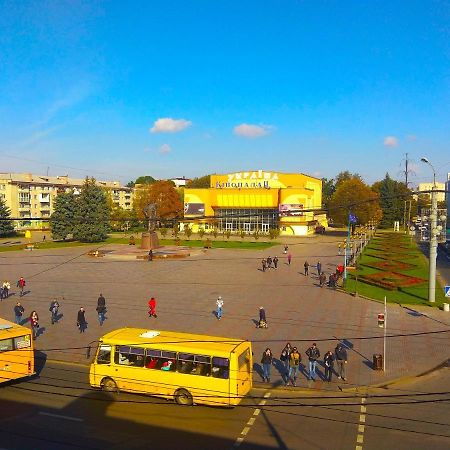 Rivne Hostel Eksteriør billede